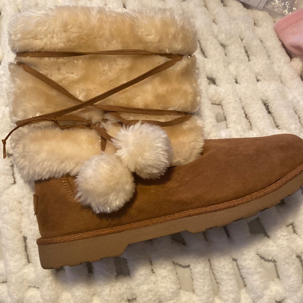 Tan fur boots